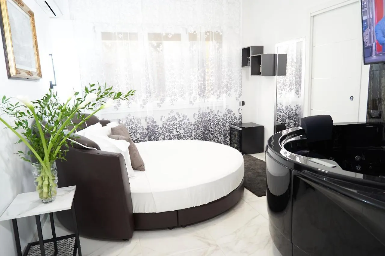 Gregorio VII Luxury Suites San Damaso Rome Hotel