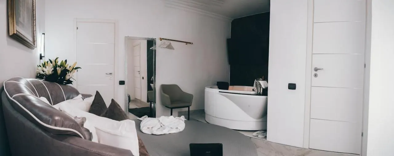 Gregorio VII Luxury Suites San Damaso Rome